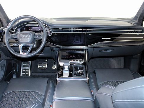 Used 2021 Audi SQ7 Prestige image 13