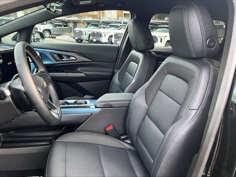 Used 2024 Chevrolet Equinox EV LT image 22