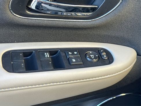 Used 2020 Honda HR-V EX image 36