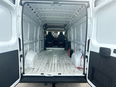 Used 2023 RAM ProMaster 2500 w/ Convenience Group image 20