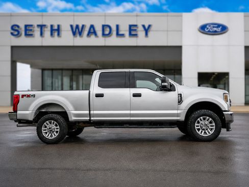 Used 2018 Ford F250 XLT w/ XLT Value Package AWD/4WD image 8