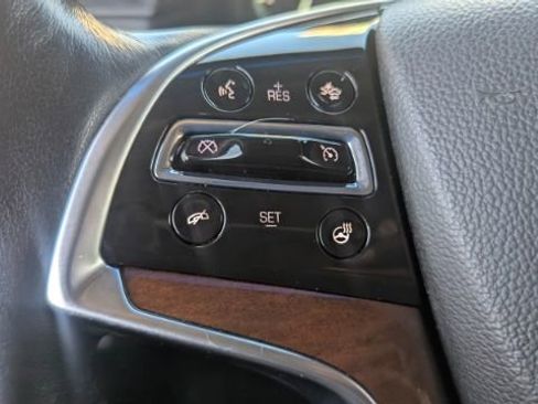 Used 2015 Cadillac Escalade Premium image 27