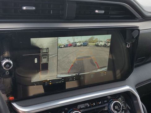 Used 2023 GMC Sierra 1500 Denali w/ Denali Reserve Package AWD/4WD image 26
