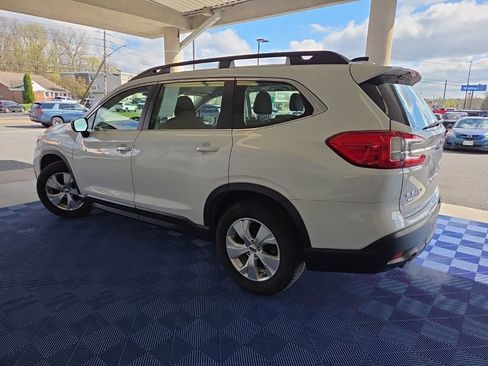 Used 2023 Subaru Ascent 8-Passenger AWD/4WD image 4