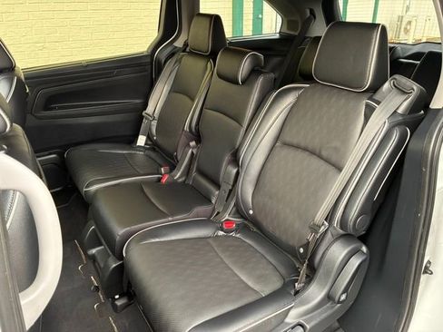 Used 2023 Honda Odyssey Elite image 21