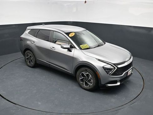 Used 2024 Kia Sportage LX image 32