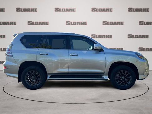 Used 2022 Lexus GX 460 Premium w/ Premium Plus Package AWD/4WD image 6