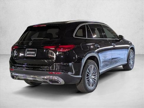 New 2026 Mercedes-Benz GLC 300 image 2
