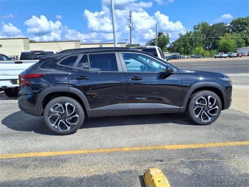 New 2025 Chevrolet Trax RS w/ Driver Confidence Package image 2