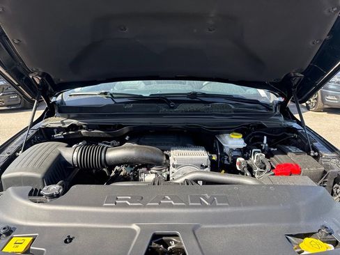New 2026 RAM 1500 4x4 Crew Cab image 29