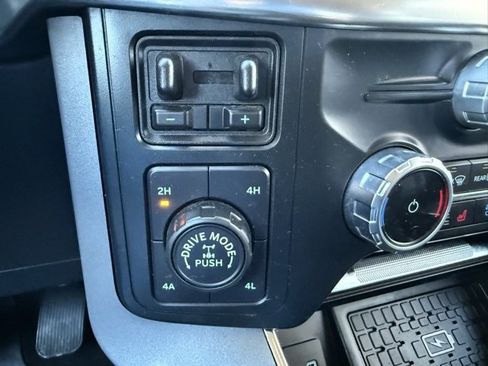 Used 2023 Ford F150 Lariat w/ Equipment Group 502A High image 22