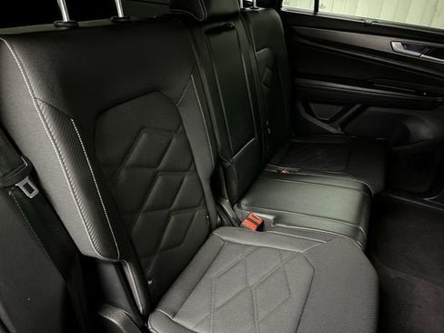 Used 2024 Volkswagen Atlas Cross Sport SE AWD/4WD image 26