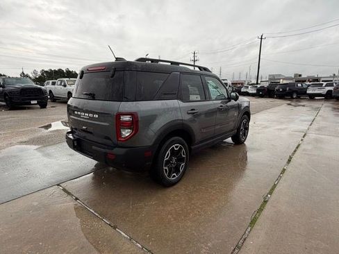 Used 2025 Ford Bronco Sport Outer Banks w/ Outer Banks Tech Package+ AWD/4WD image 3