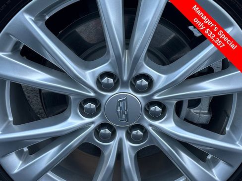 Used 2023 Cadillac XT6 Luxury image 26