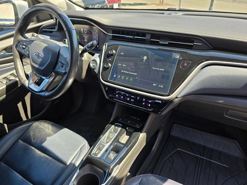 Used 2023 Chevrolet Bolt EUV Premier w/ Sun & Sound Package FWD image 10