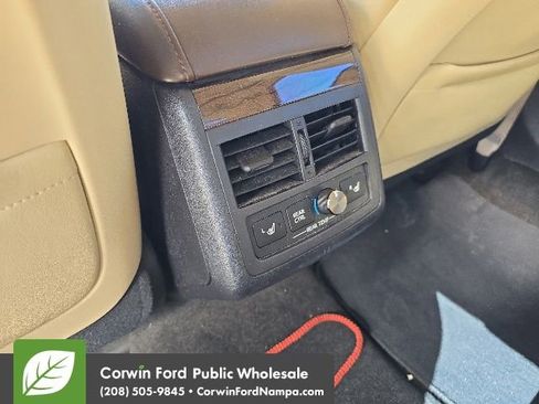 Used 2015 Toyota Avalon Limited w/ Technology Package FWD image 18