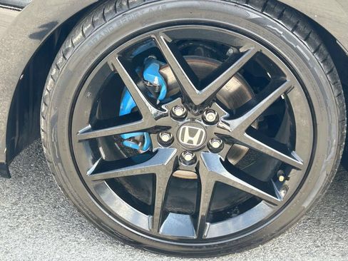 Used 2023 Honda Civic Sport image 9