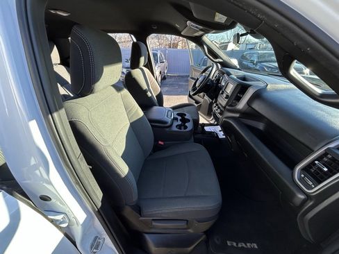 Used 2022 RAM 3500 Tradesman image 37