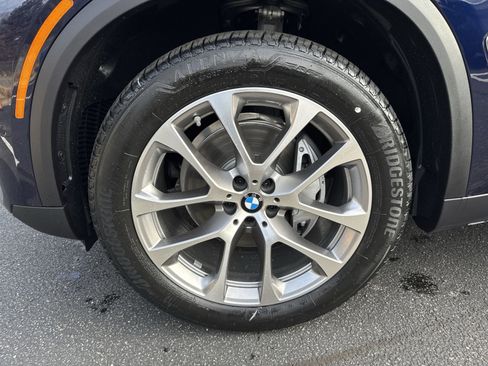 New 2026 BMW X5 xDrive40i w/ Premium Package image 7
