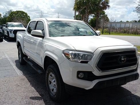 Used 2022 Toyota Tacoma SR5 image 2