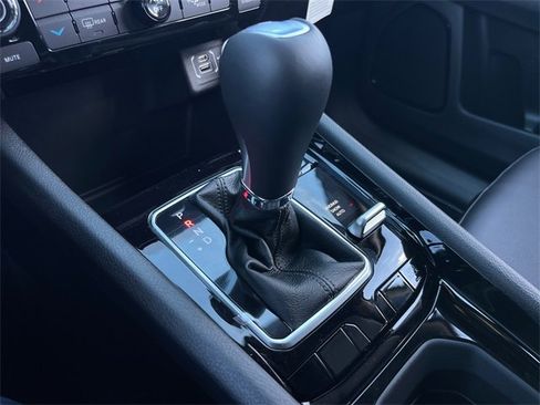 New 2026 Jeep Compass Limited image 17