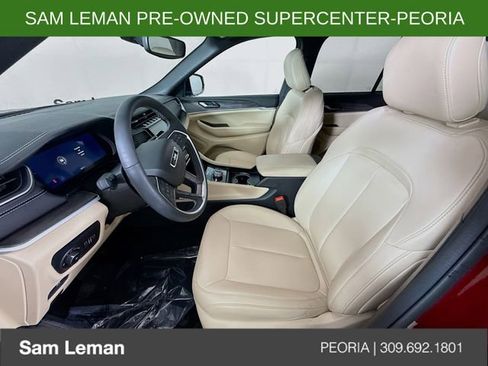 Used 2024 Jeep Grand Cherokee Limited image 21