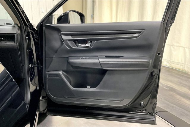 Used 2025 Honda CR-V LX image 24