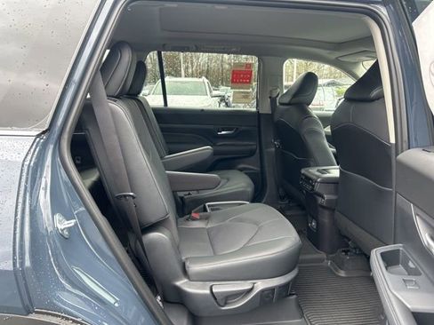 New 2026 Toyota Grand Highlander Limited image 17
