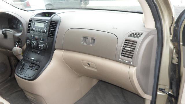 Used 2008 Kia Sedona LX FWD image 18