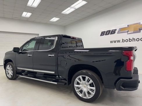 Used 2024 Chevrolet Silverado 1500 High Country w/ High Country Premium Package image 7