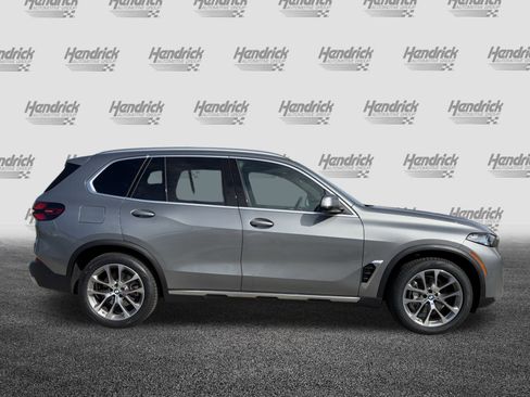 Certified 2024 BMW X5 xDrive40i w/ Premium Package image 11