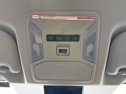 Certified 2025 Toyota RAV4 LE AWD/4WD image 6
