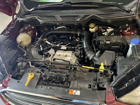 Used 2019 Ford EcoSport Titanium FWD image 9
