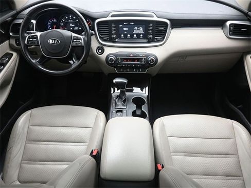 Used 2020 Kia Sorento EX image 21
