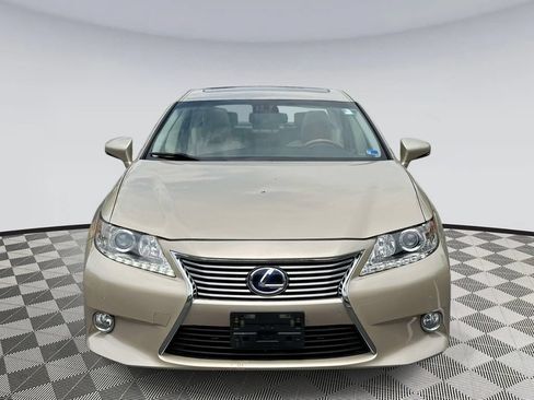 Used 2013 Lexus ES 300h w/ Luxury Pkg FWD image 6