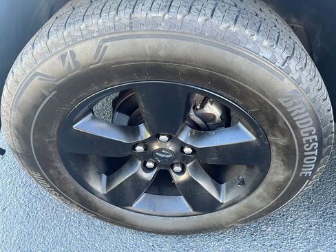 Used 2018 RAM 1500 Outdoorsman AWD/4WD image 29