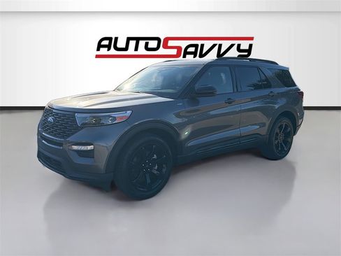 Used 2023 Ford Explorer ST-Line w/ Class IV Trailer Tow Package image 3