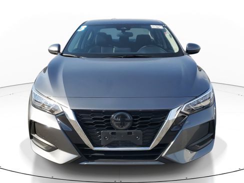 Used 2023 Nissan Sentra SV image 2