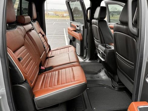 Used 2024 GMC Sierra 2500 Denali Ultimate image 23