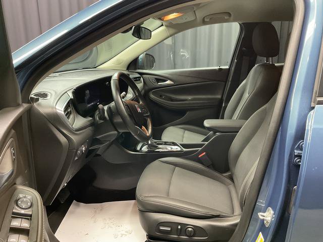 Used 2025 Buick Encore GX Preferred w/ Comfort Package FWD image 7