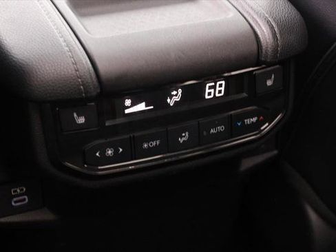 Certified 2025 Toyota Grand Highlander AWD Hybrid image 30