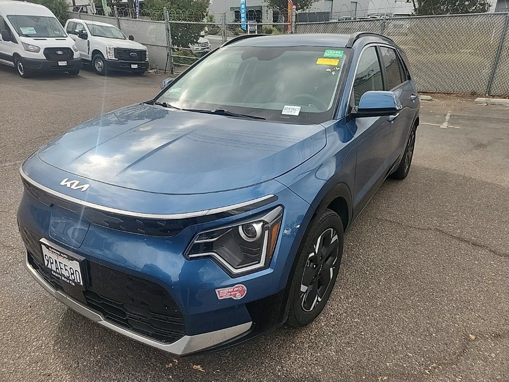 Certified 2024 Kia Niro Wind FWD image 4
