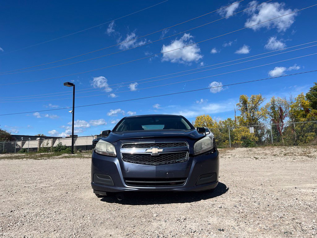 Used 2013 Chevrolet Malibu LS w/ Protection Package FWD image 4