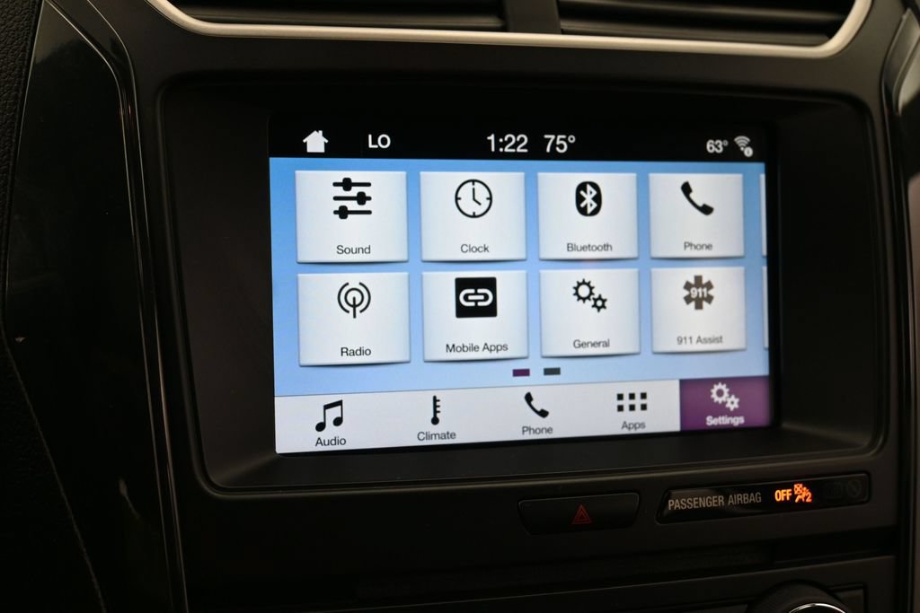Used 2017 Ford Explorer XLT w/ Equipment Group 201A AWD/4WD image 10
