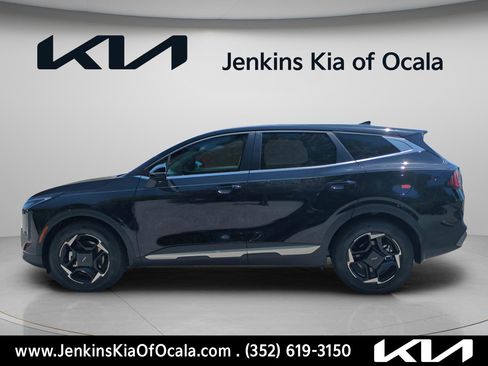 New 2026 Kia Sportage EX FWD image 6