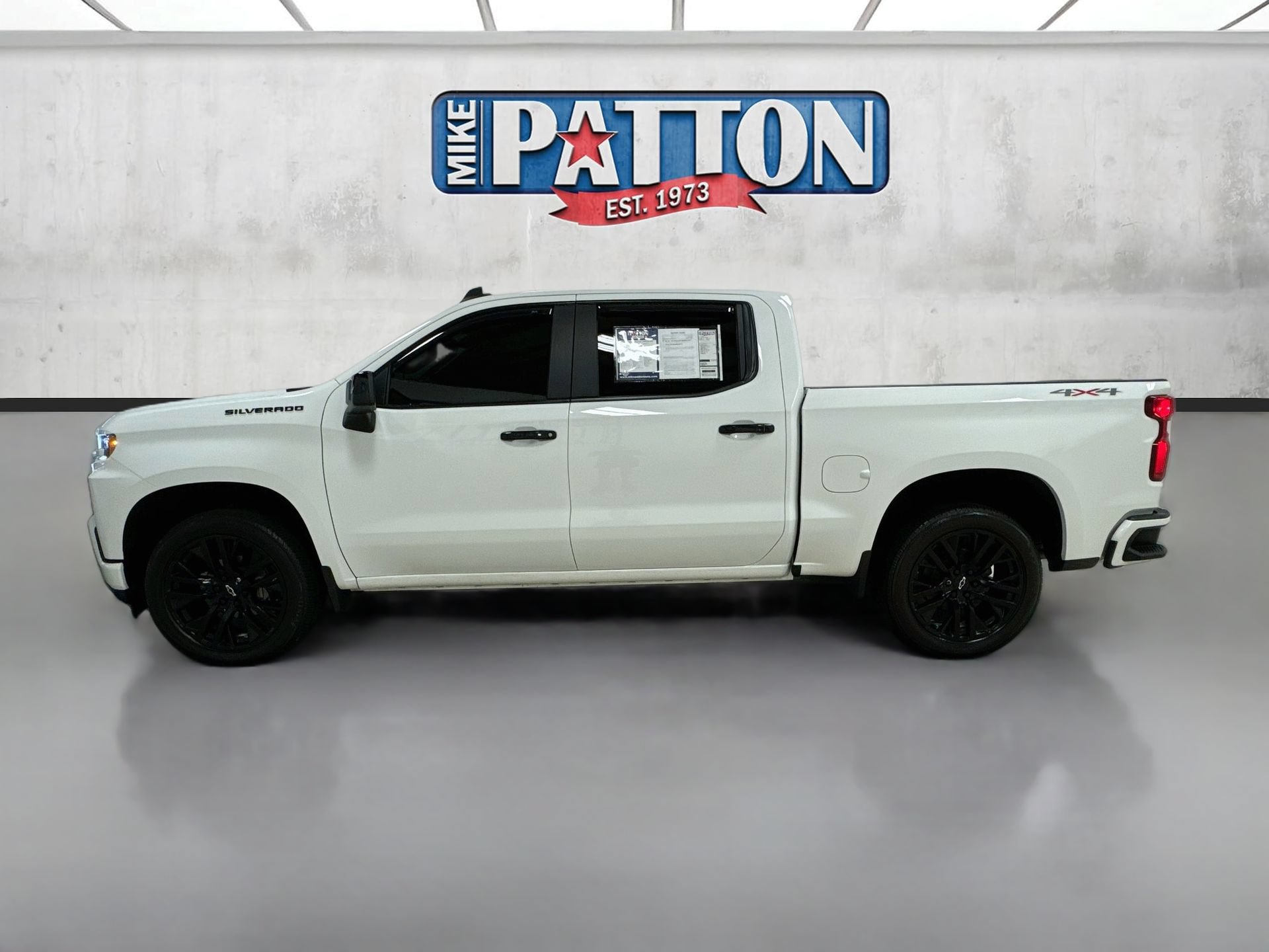 Used 2022 Chevrolet Silverado 1500 RST w/ Rally Edition AWD/4WD image 4