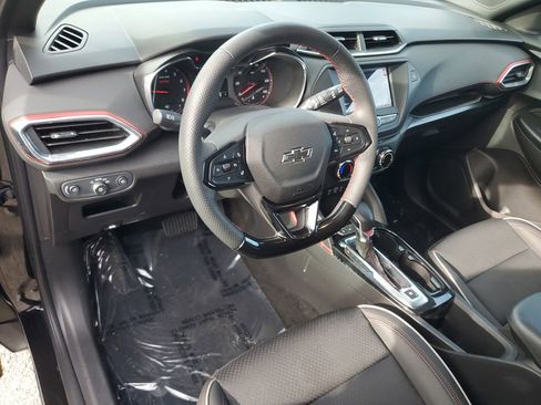 Used 2022 Chevrolet TrailBlazer RS image 19