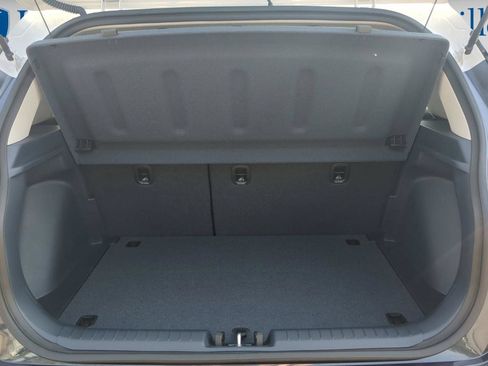 New 2025 Hyundai Venue Limited FWD image 21