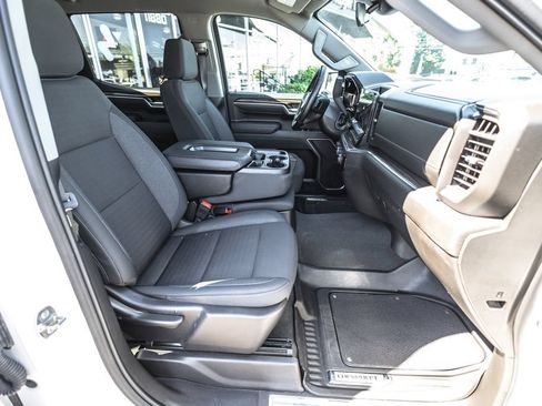Used 2025 Chevrolet Silverado 1500 LT w/ Protection Package AWD/4WD image 29