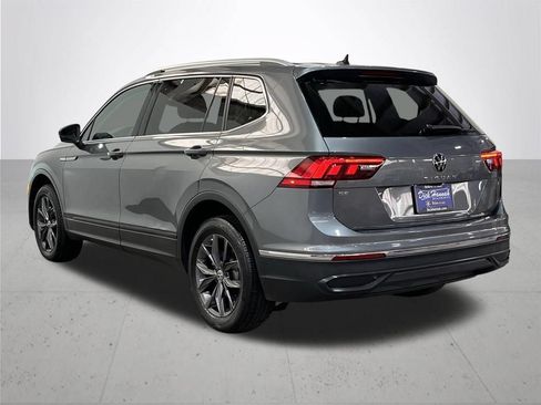 Used 2023 Volkswagen Tiguan SE FWD image 14